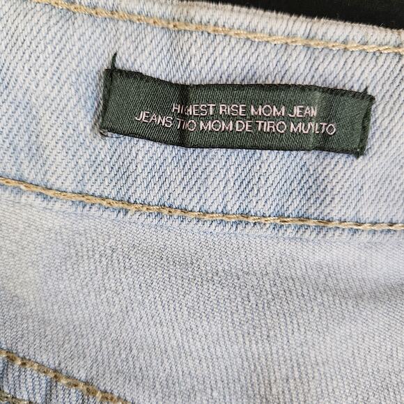 Wild Fable Highest Rise Mom Jean Size 8 Light Wash Casual Distressed - Picture 6 of 10